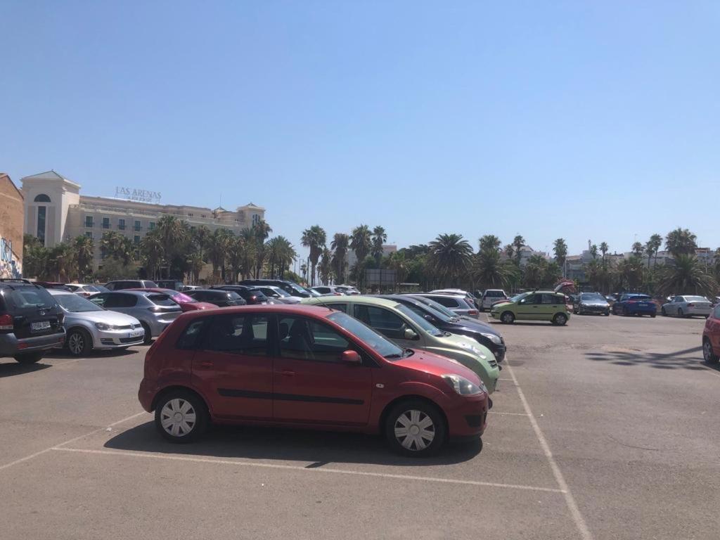 Espectacular Apartamento A 100Mt De La Playa Las Arenas Valenza Esterno foto